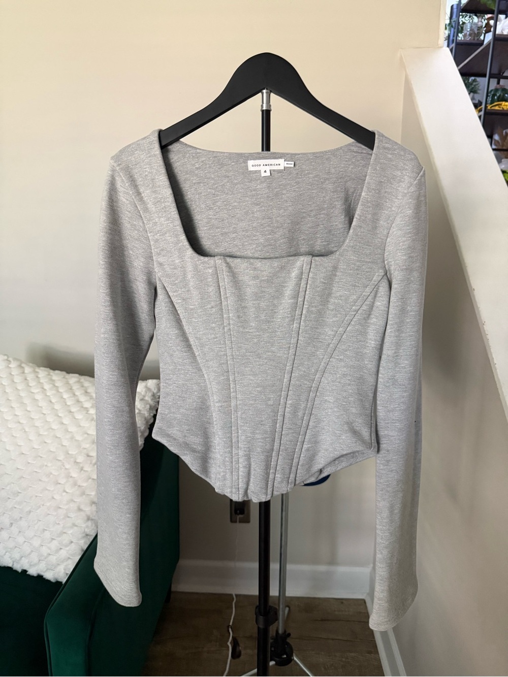 Good American Square-Neck Long-Sleeve Corset Top — Light Gray